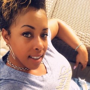 Meet your Posher, Cashena